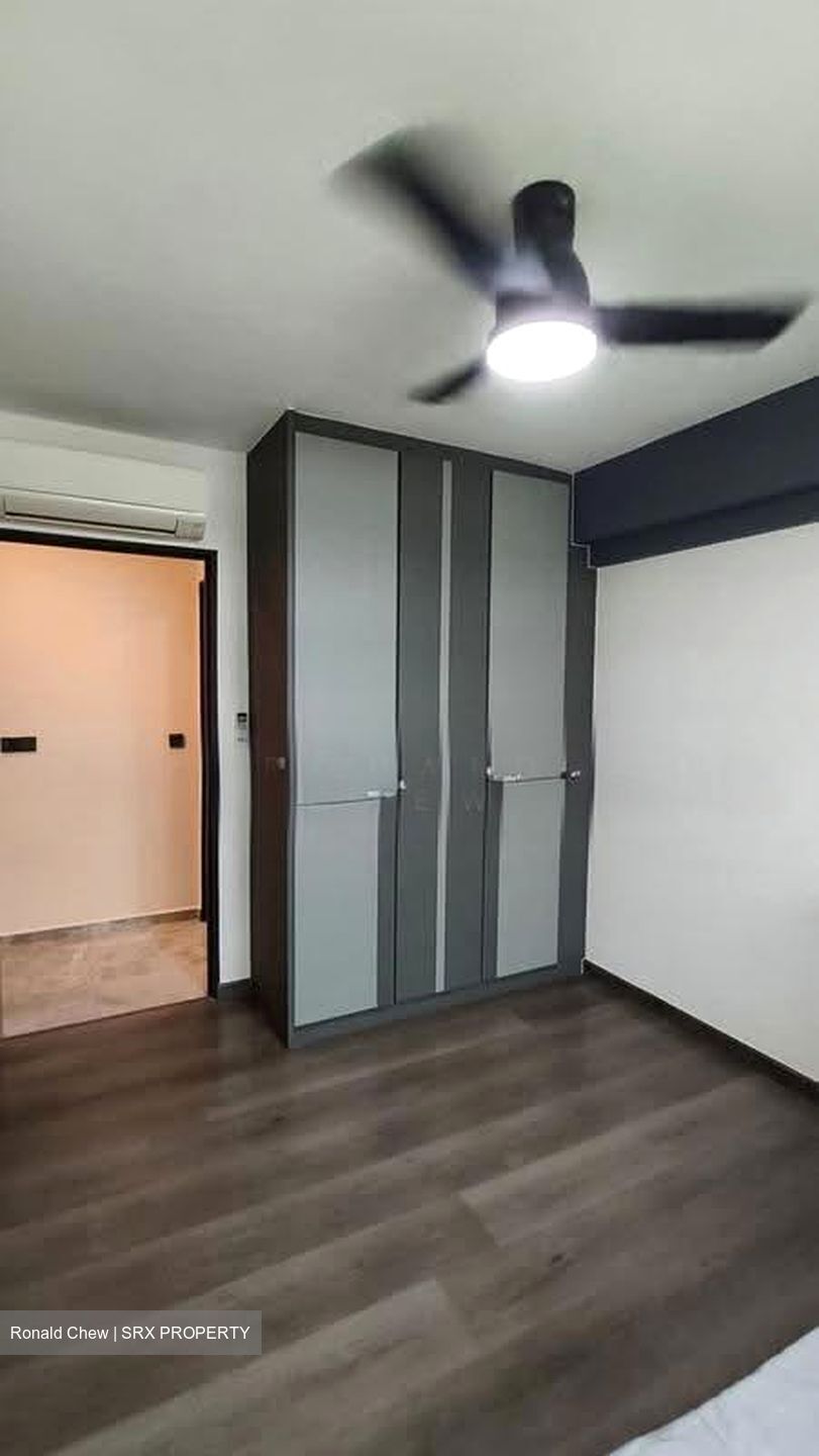 Blk 428B Floral Spring @ Yishun (Yishun), HDB 5 Rooms #633124801